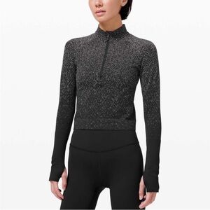 Lululemon Rest less cropped 1/2 zip 10/12 herringbone